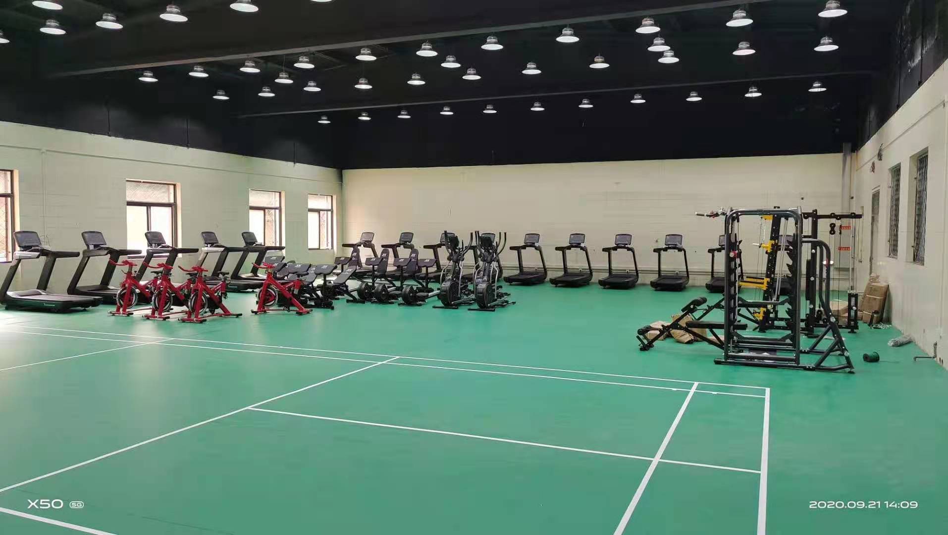 健身俱樂(lè)部器材