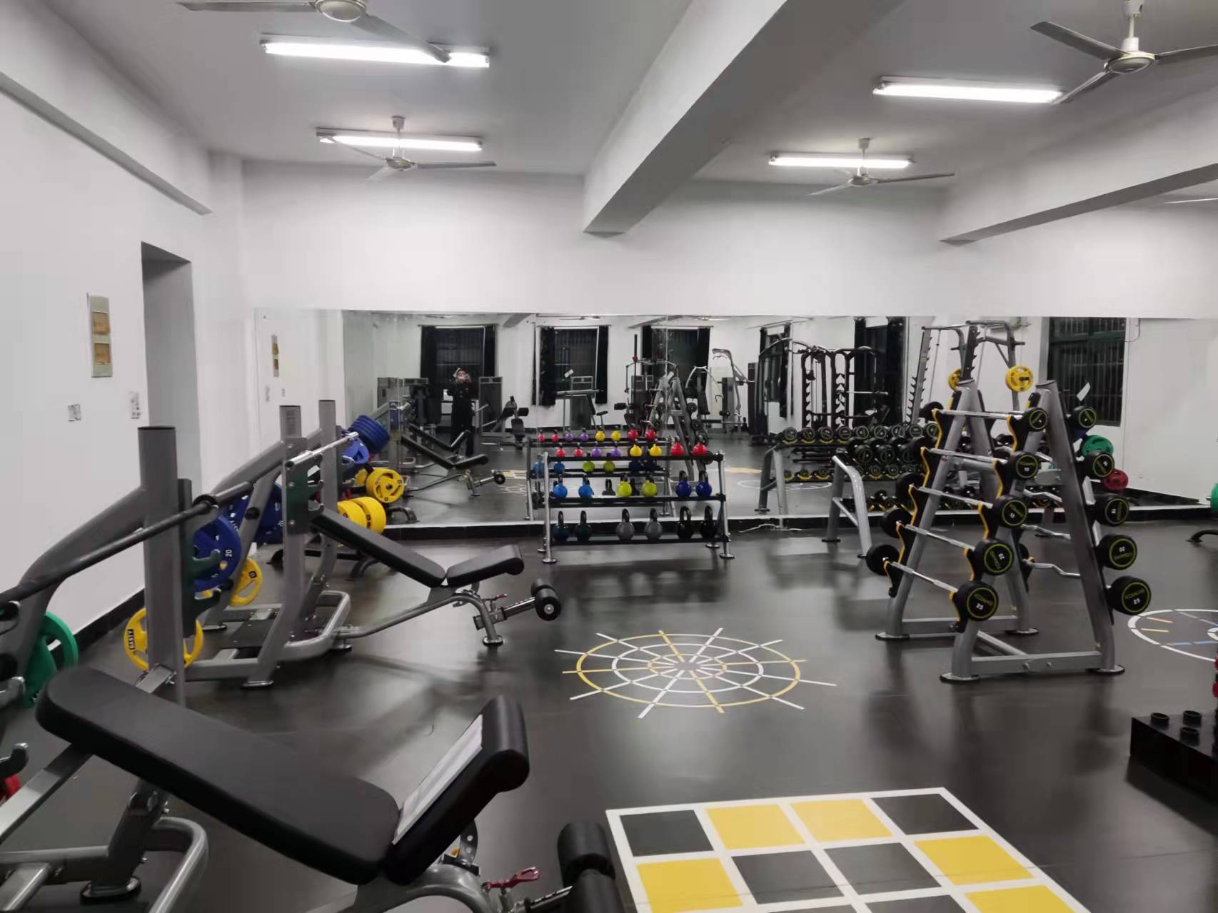 商用健身器材購(gòu)買(mǎi)指南